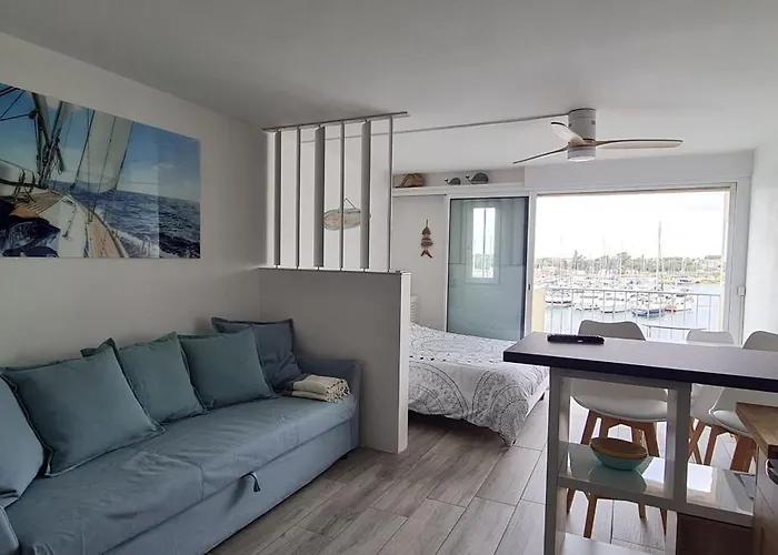 Avec Balcon, Vue Mer, Piscine, Parking * Agde