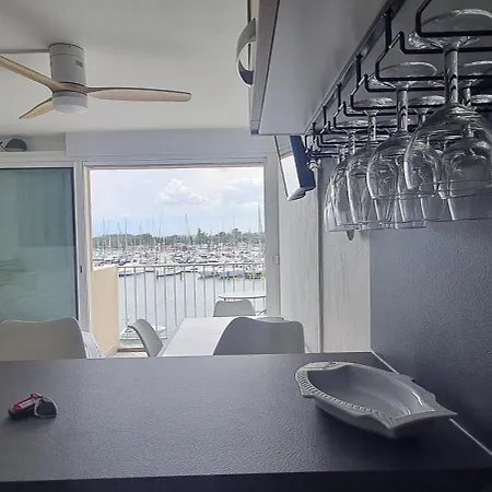 Avec Balcon, Vue Mer, Piscine, Parking アパート