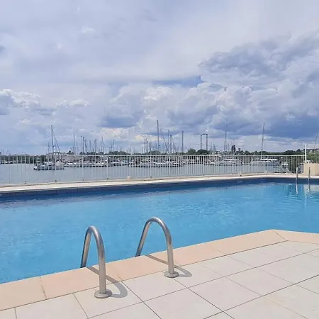 Appartement Avec Balcon, Vue Mer, Piscine, Parking Agde