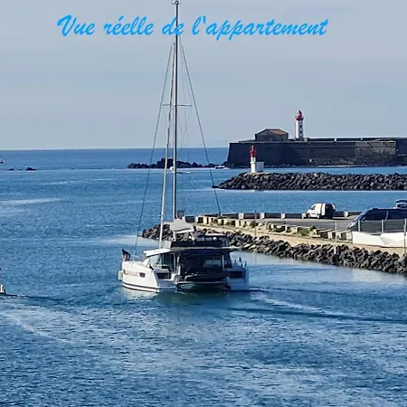 Avec Balcon, Vue Mer, Piscine, Parking Appartement